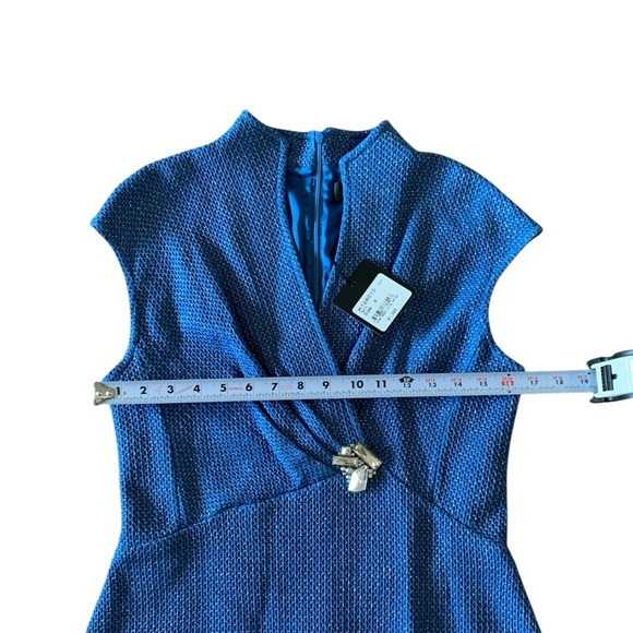 NEW ST. JOHN Blue Metallic Boucle Tweed Knit Sheath Zip Rhinestone Dress 8 $1395 - Picture 3 of 5
